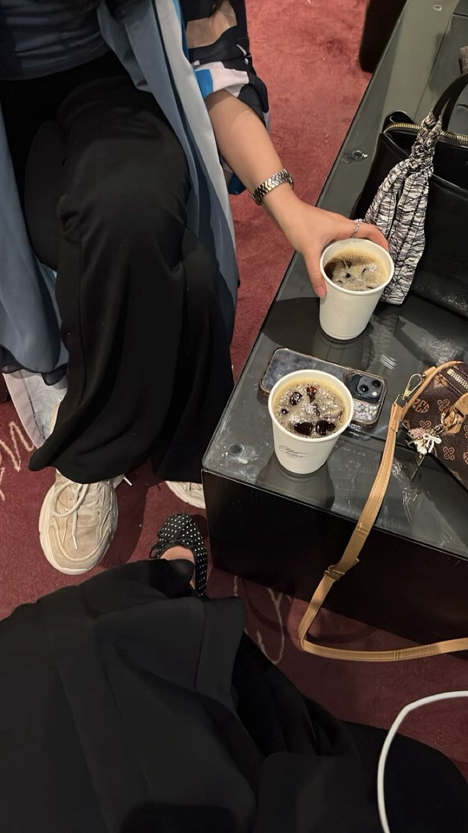lllrii3_'s tweet photo. Sunday night https://t.co/g3WKFO5Meb