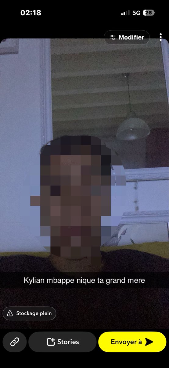 BznElias's tweet photo. @KMbappe je te déteste depuis très jeune sale fils de pute https://t.co/j9TXAZHtON