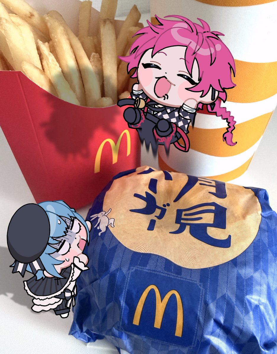 _IIIVIIIIX's tweet photo. 🌕👀バーガーの上で飛ばないよ https://t.co/fhBEgTnsju