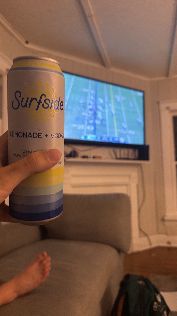 Goldenface_123's tweet photo. Wasn’t gonna drink today…
#gobigorgohome https://t.co/yz7JSQ4Emz