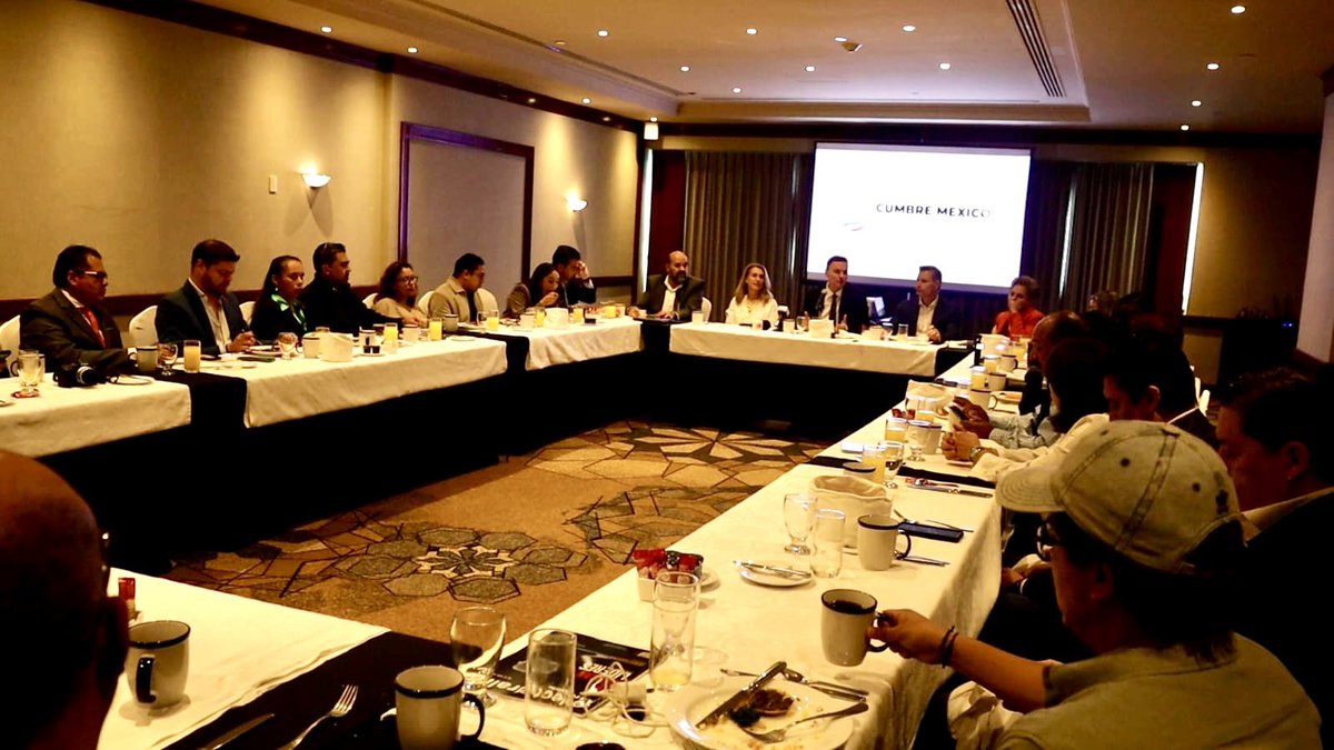 divoskus's tweet photo. La Ciudad de México será escenario de la XXV Cumbre Mundial de Comunicación Política, un encuentro que reunirá del 24 al 26 de noviembre a especialistas, consultores, dirigentes, académicos y comunicadores de distintas corrientes políticas y países para analizar los cambios y desafíos que enfrenta actualmente la comunicación política. 

https://t.co/6mhcjkoQc8 @elnuevodiariord