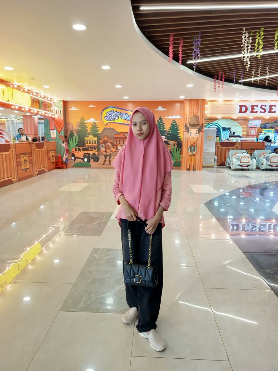 lmssilva59's tweet photo. Pinky Girl https://t.co/nKxhx7NDMT