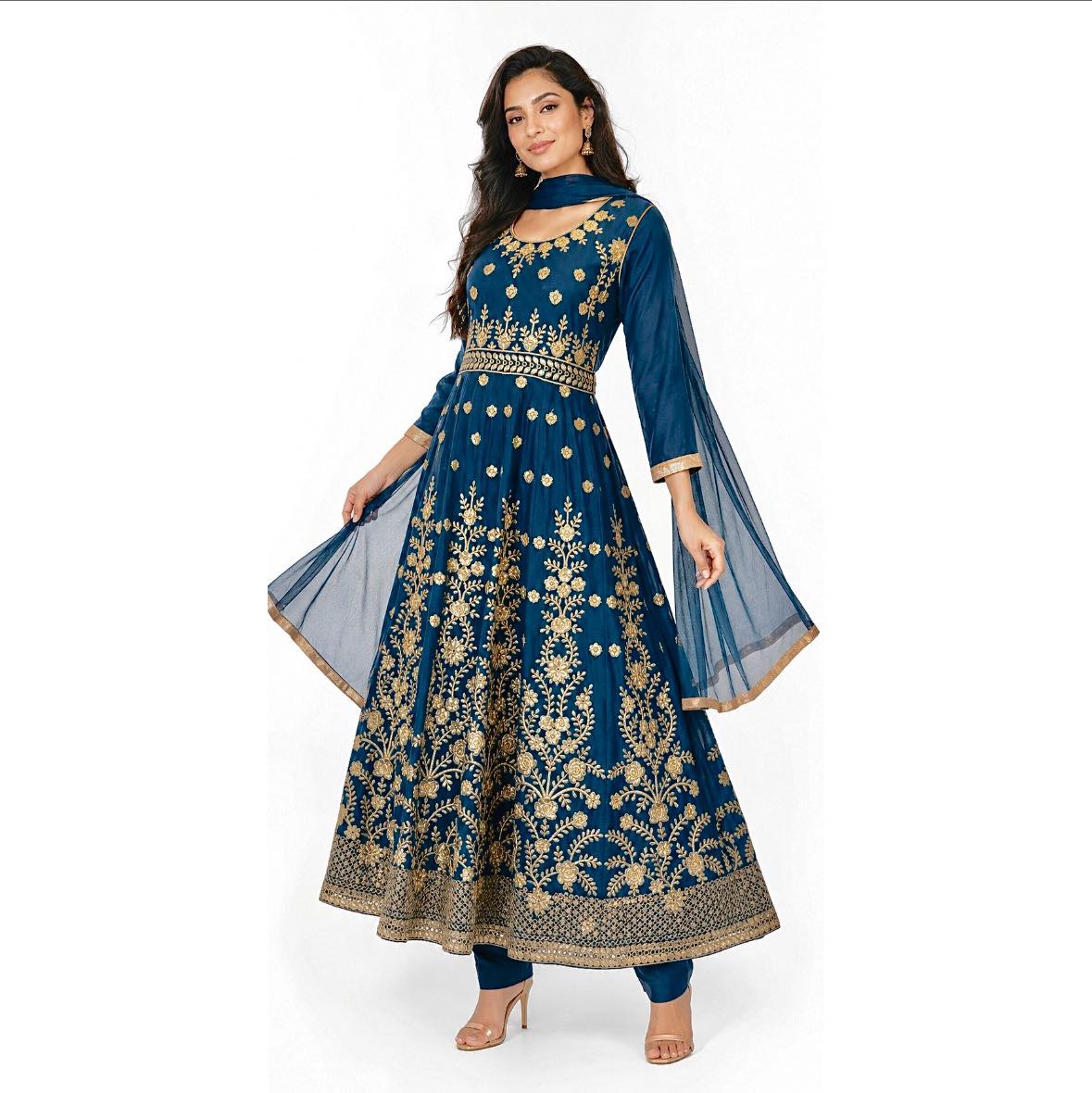 jeramy85988's tweet photo. Salwar Kameez à seulement 59 €! Une tenue indienne élégante aux détails dorés, parfaite pour mariage, fête ou cérémonie. Plusieurs coloris disponibles chez MISS INDYA à Lille. Livraison France, Europe et DOM-TOM. https://t.co/zLzE9cYuYQ