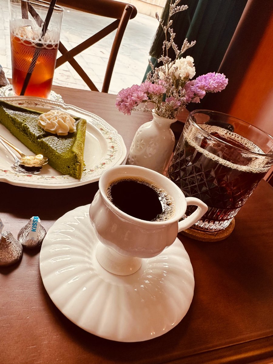 AlinaCloweq6bc's tweet photo. Just whipped up fluffy matcha ricotta toast with a sprinkle of toasted coconut – the perfect 5-minute morning pick-me-up! https://t.co/kOMPDmhNQv
