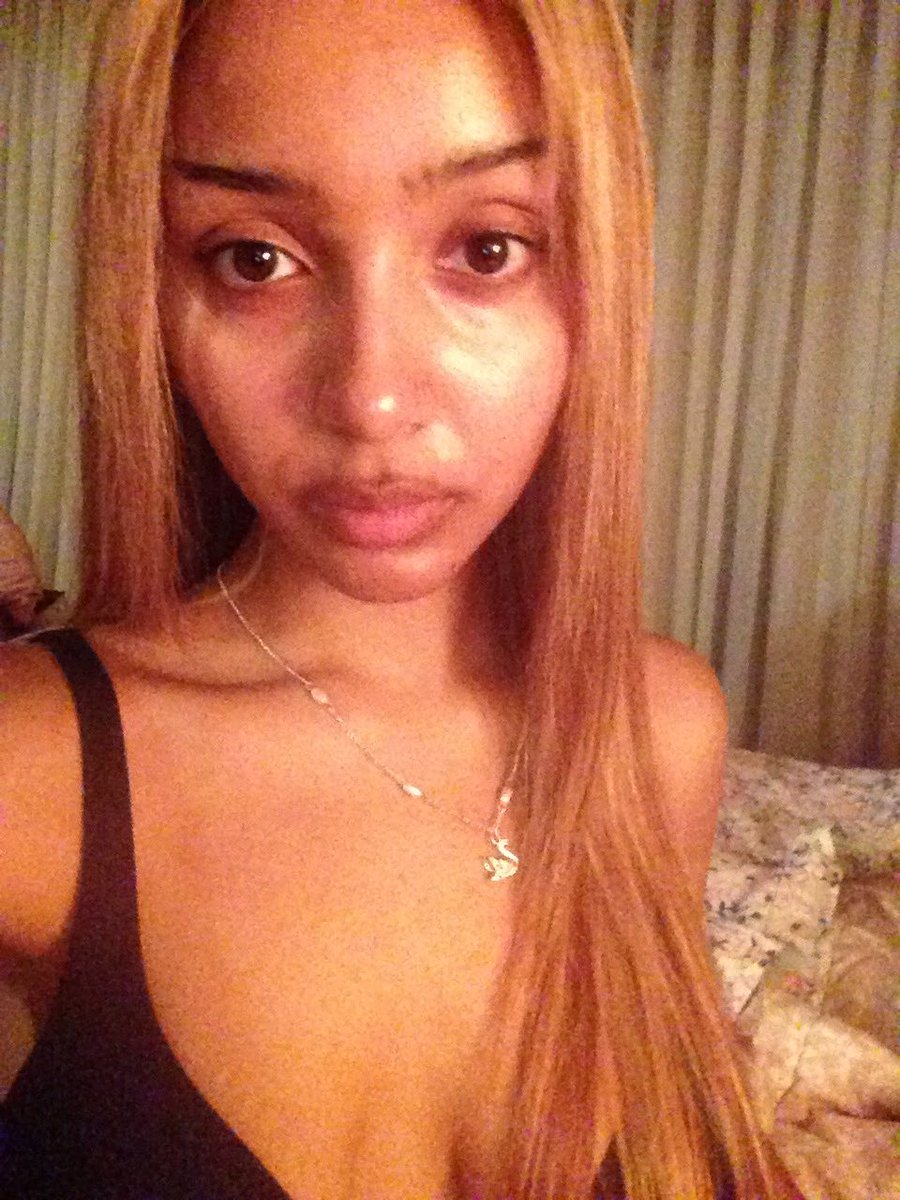 pantheressed's tweet photo. imagine just casually looking like this https://t.co/ynJP2VPQeG