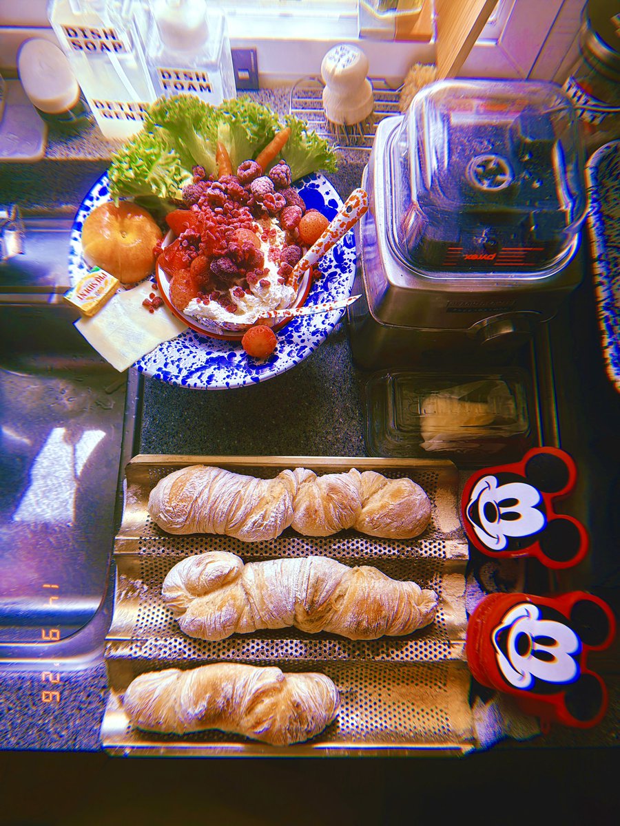 DrewVanilla_'s tweet photo. bf or brunch
#mondayvibes✨
Coffee o’clock☕️🎧✨
M14Sep2026 ☀️☀️☀️27 #Sep14 #Monday https://t.co/tuRif59t7s