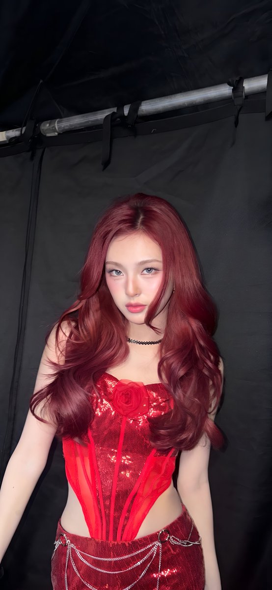 exxarbi's tweet photo. #CHIQUITA #치키타 https://t.co/gS4K0VqIeQ