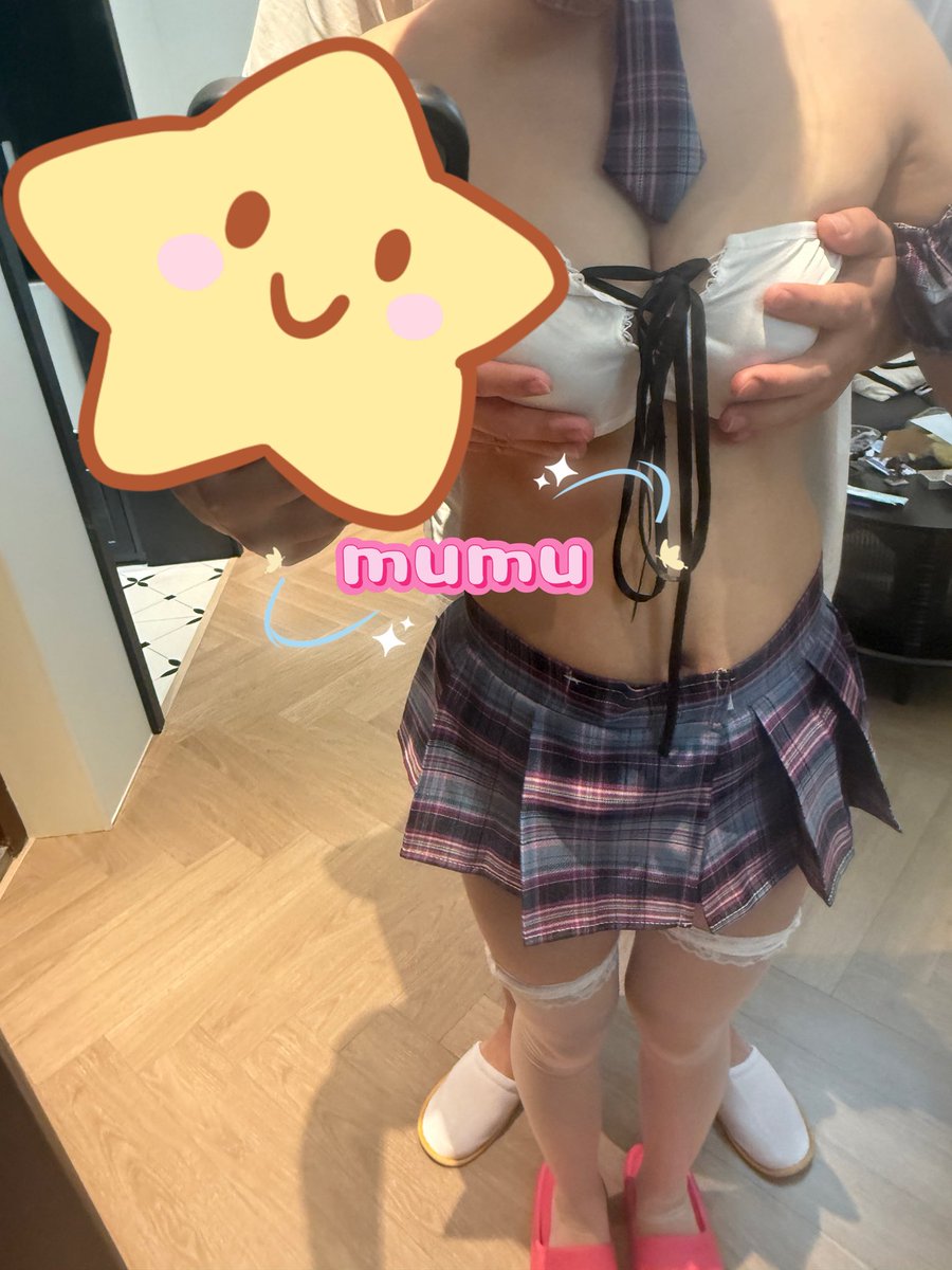 0626umji's tweet photo. 知道我爱吃榴莲还特地拿了一盒过来 好用心 https://t.co/KI1jNU77RJ
