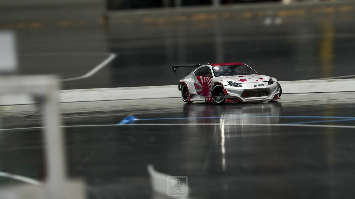 Yomeseimitsu_38's tweet photo. Drift Free Day in つくばRCパーク
勝手に撮影シリーズ②
DriftBASE ドリべーKIDS DRIVER : SAKURA
#つくばRCパーク #つくパー #yokomo #rcdrift #dritf #miyaseimitsu https://t.co/RTlfNy7I3a