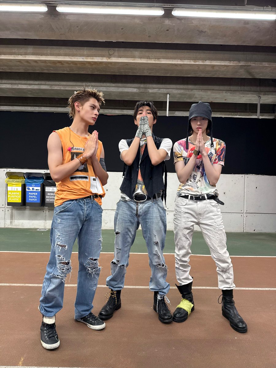 zhaoyufancokr's tweet photo. [260912] #JAMES, #JUHOON &amp; #KEONHO Instagram Update

“music bank in barcelona” https://t.co/0F1OZ6FAzX
