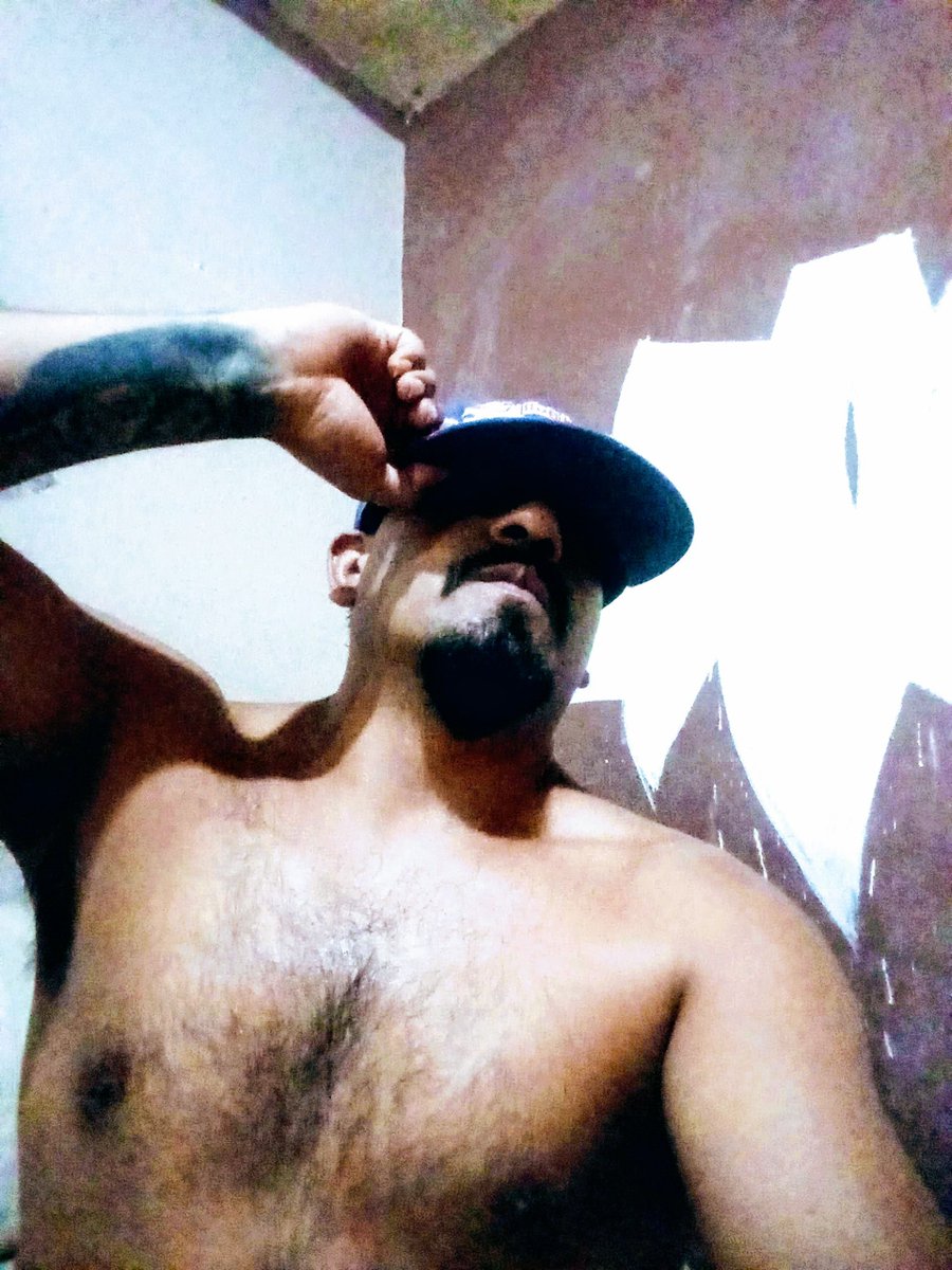 danielLeni84627's tweet photo. Olaa saludos y bendiciones 
##portensebn🫣🫣👌 

Si se portan maal solo me juntan  

Para ir a echar  desm@#$dRe 🤝😆 https://t.co/nH1RGb9tJO