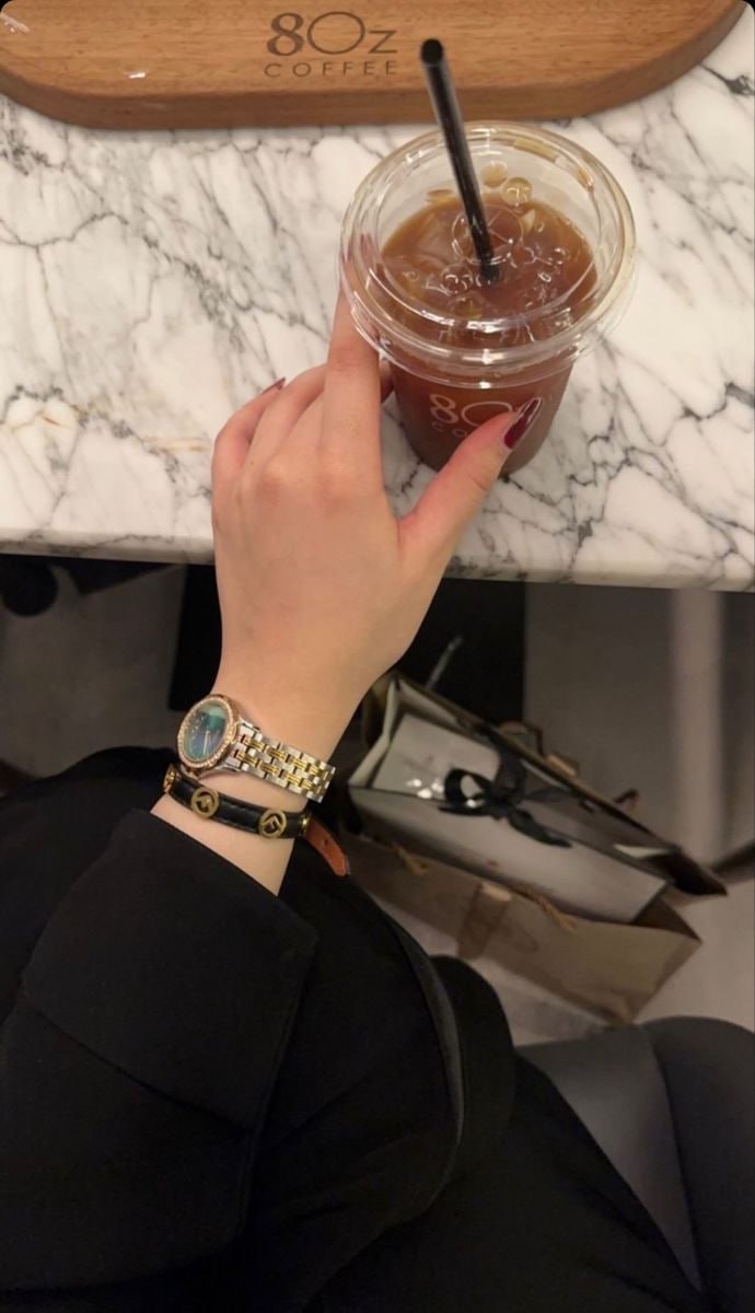 Anika14301's tweet photo. A little caffeine, a lot of elegance. https://t.co/G1DQ56GiyC