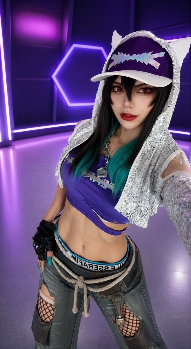 mewnocontext's tweet photo. I've always wondered why she wasn't invited to BlizzCon. https://t.co/tp3fTW4vx7