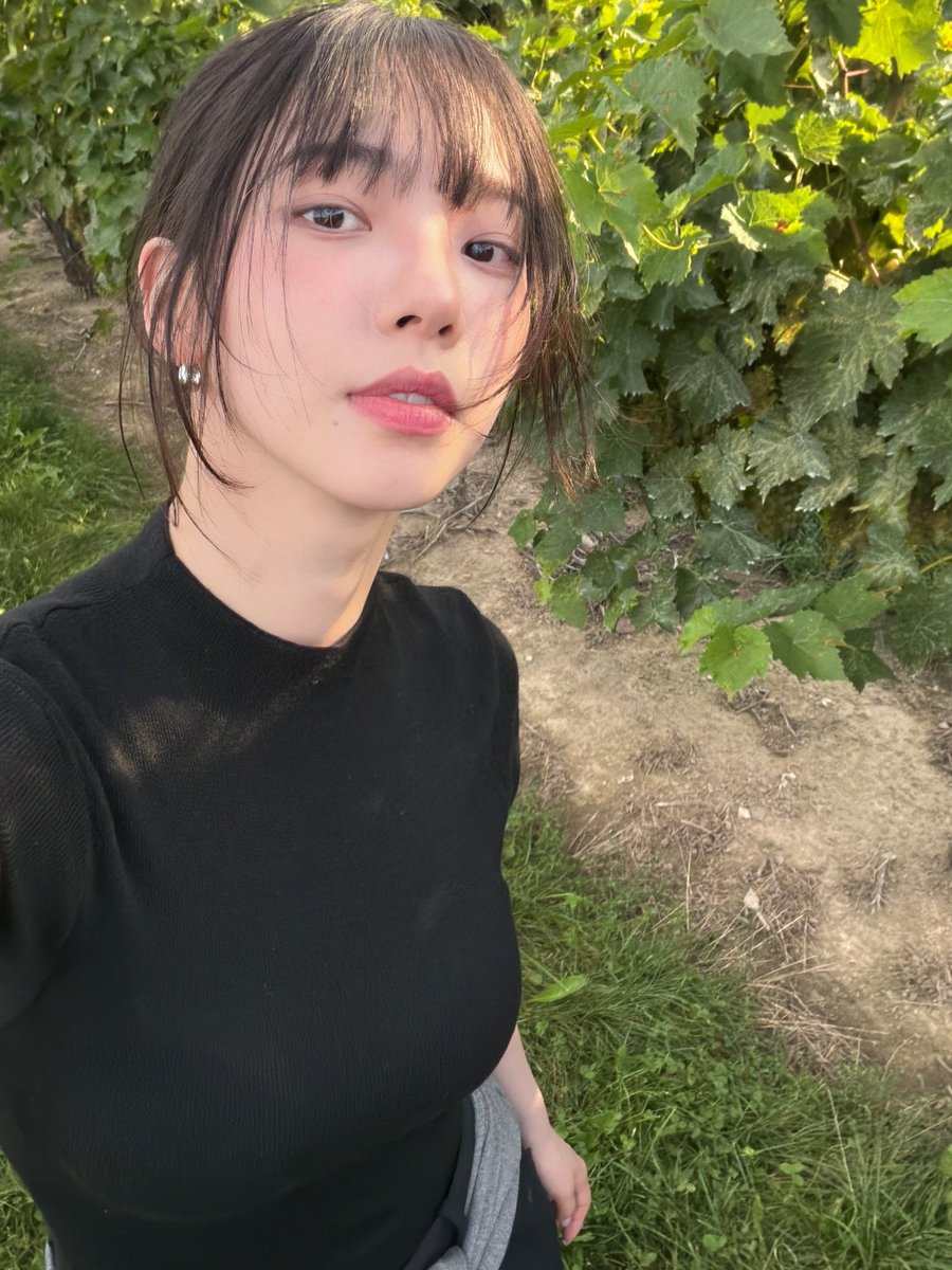 femnjeong's tweet photo. si pogi and baby ganda https://t.co/uBTfWX3Z1v