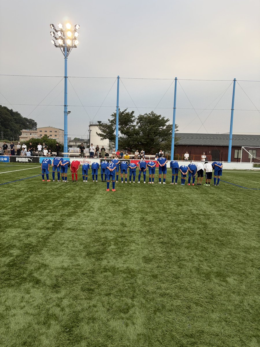 palpitare's tweet photo. U13リーグvs和光ユナイテッド川崎
0-2
0-2

前回よりも相手を観てプレーできるシーンが増えてきた一方、課題は明確。
普段の練習の中でどれだけ拘ってプレーする習慣をつけられるかですね。
たくさんの応援ありがとうございました。 https://t.co/0GwRdI3q03