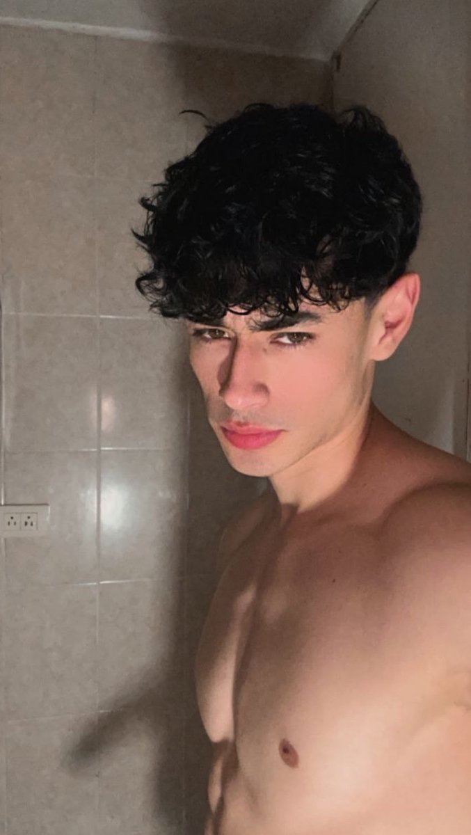FamososWorbamn's tweet photo. Para mas de Gared estrada 

Manda mensaje por aqui

https://t.co/tnhJXMHojx

#mexicano #man #muscle #deck https://t.co/ov6WeLXmx2