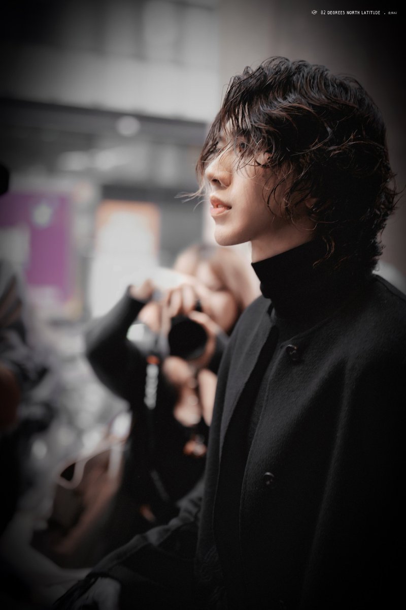 Keepao_kun's tweet photo. The night lingers, while KUN’s edge emerges.

KUN at New York Fashion Week
#KUN #COS #KUNxCOSAW26
@kun_officialx https://t.co/nJjaZQZPAj