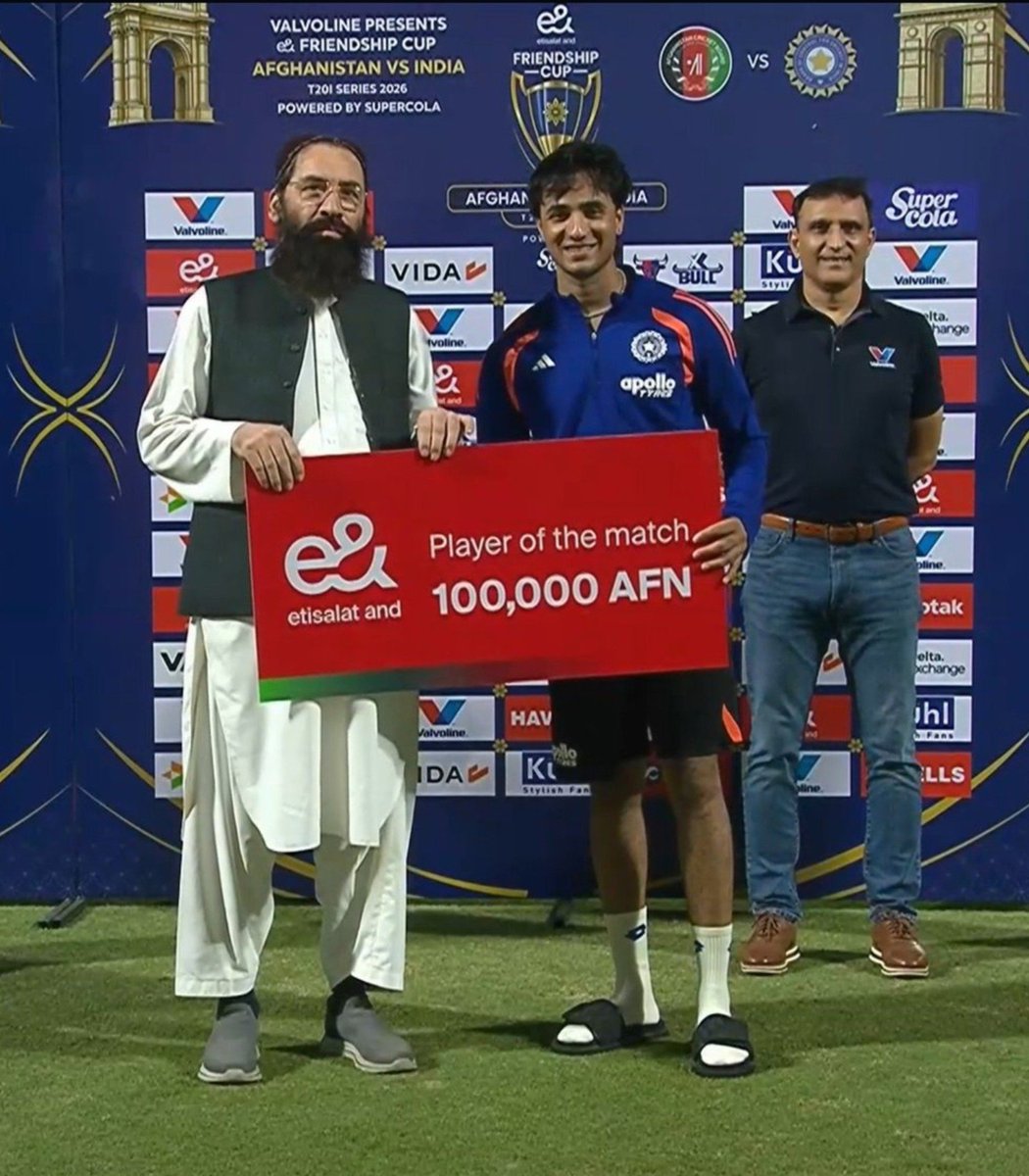 toots239's tweet photo. So receiving your award from Taliban is okay but receiving from ACC chairman Mohsin Naqvi is wrong. Mantap duble standar 
#asiacup
#indvsafg https://t.co/mMDY1lNofA