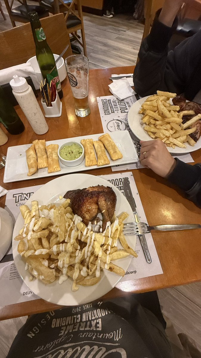 poscamorado's tweet photo. mi comida favorita, la gratis https://t.co/mqBOHK7az0