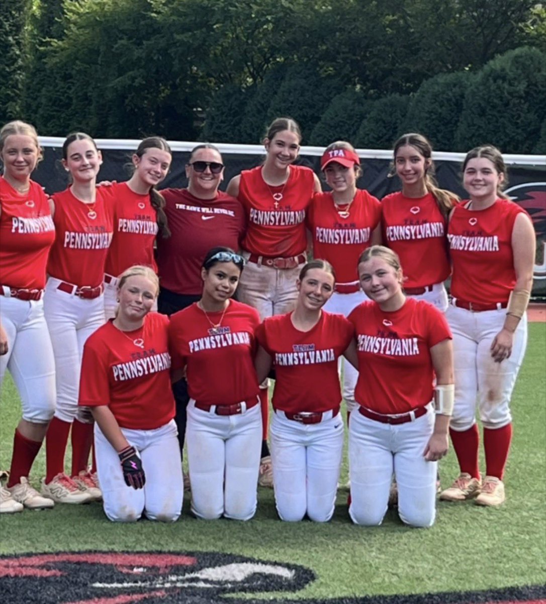 EllieHarrop2031's tweet photo. Thank you to @SJUHawks_SB and @Coach_McCool and staff for an amazing Elite Team Camp today! Even with the weather delay, it was a great experience and I am grateful for all the learning opportunities. Can’t wait to come visit again! 
#sjuhawks 
@teampafastpitch 
@TeamPaAugustus https://t.co/ZHlyJrfUHR