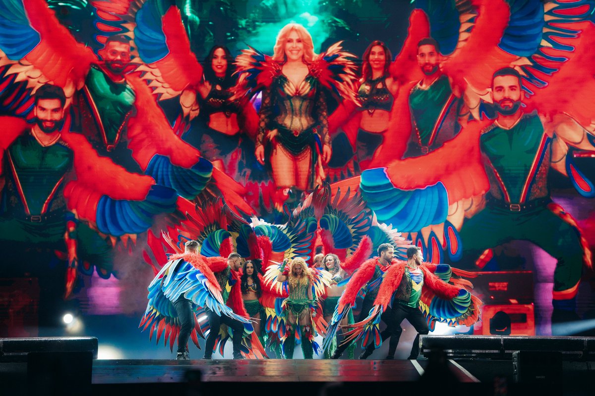 multishow's tweet photo. completamente apaixonado por essa foto do show da joelma!!

#JoelmaNoMultishow #RockinRioNoMultishow https://t.co/Ai0Lri11OH