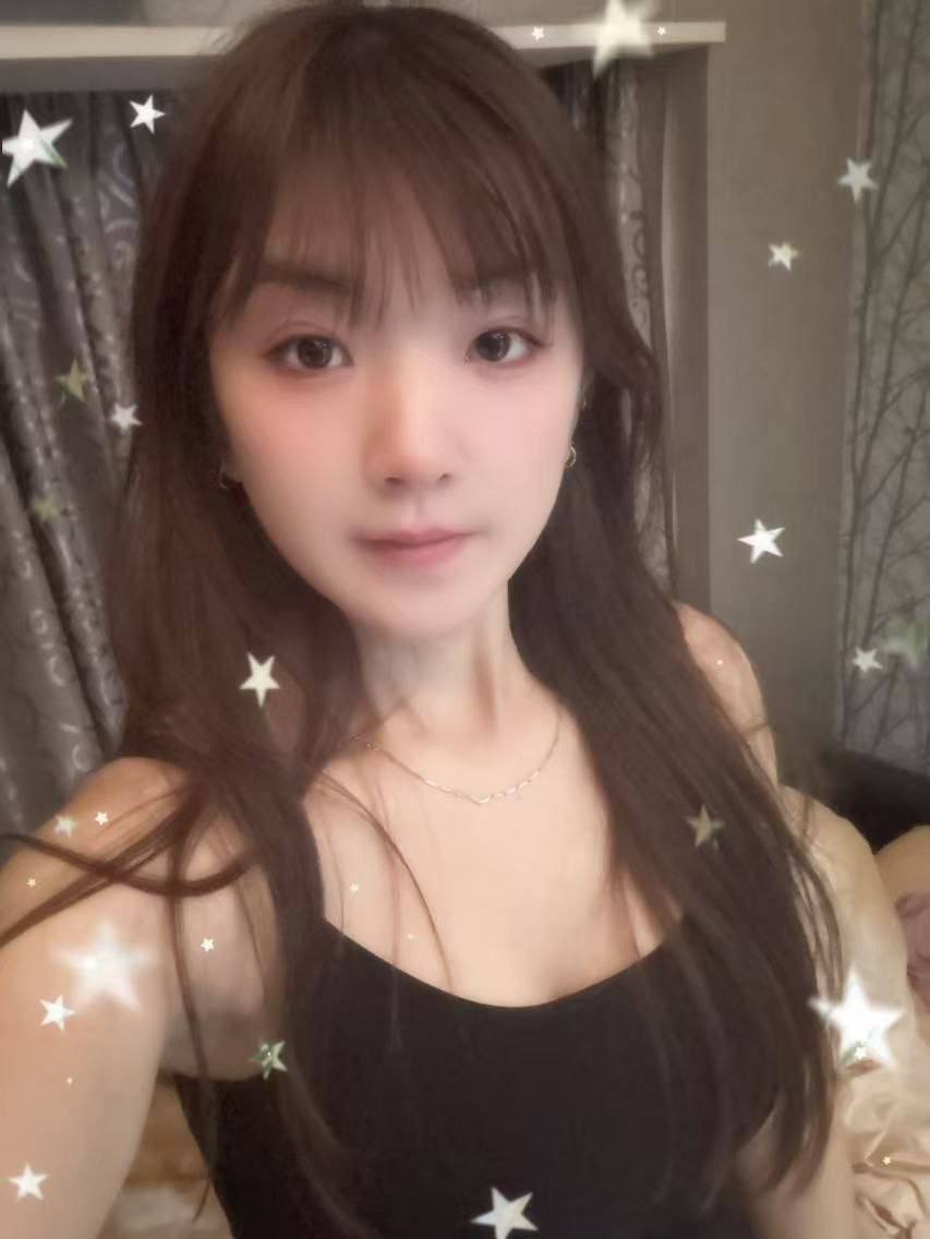 JakeSchenkel's tweet photo. 东岸街道
👉助理@sekimofu1
老师067
看上了请截图妹子和排号便客服快速安排
#芙蓉
#长沙
一站有一站的风景，一岁有一岁的味道。 https://t.co/tiwM7b92JU