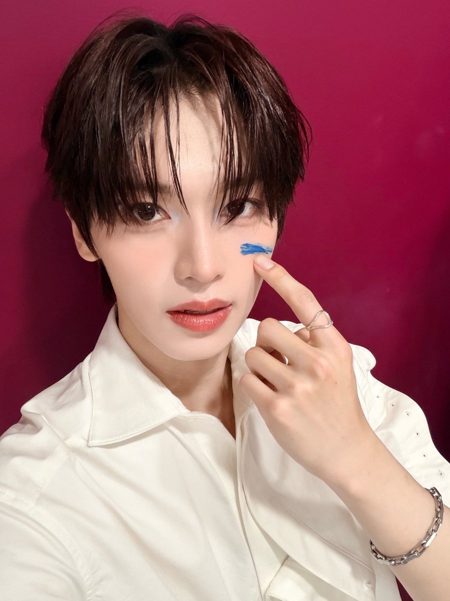TUNEXX_official's tweet photo. 🤍💙

#TUNEXX #튜넥스 
#Inhu #인후 https://t.co/DBCrlYM3ZZ