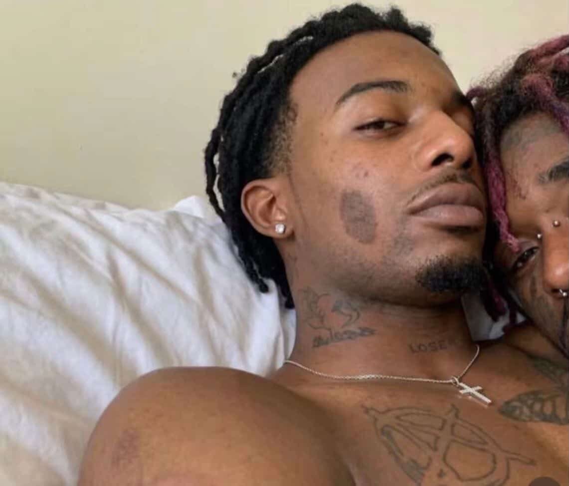 ItzBasin's tweet photo. Back when this picture was found in Playboi Carti's hacked iCloud camera roll 😭 https://t.co/JOSIr71lx5
