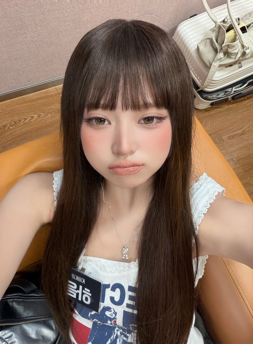 kwafhaum's tweet photo. HAIIII im back!!! https://t.co/ZIpcAZto9L