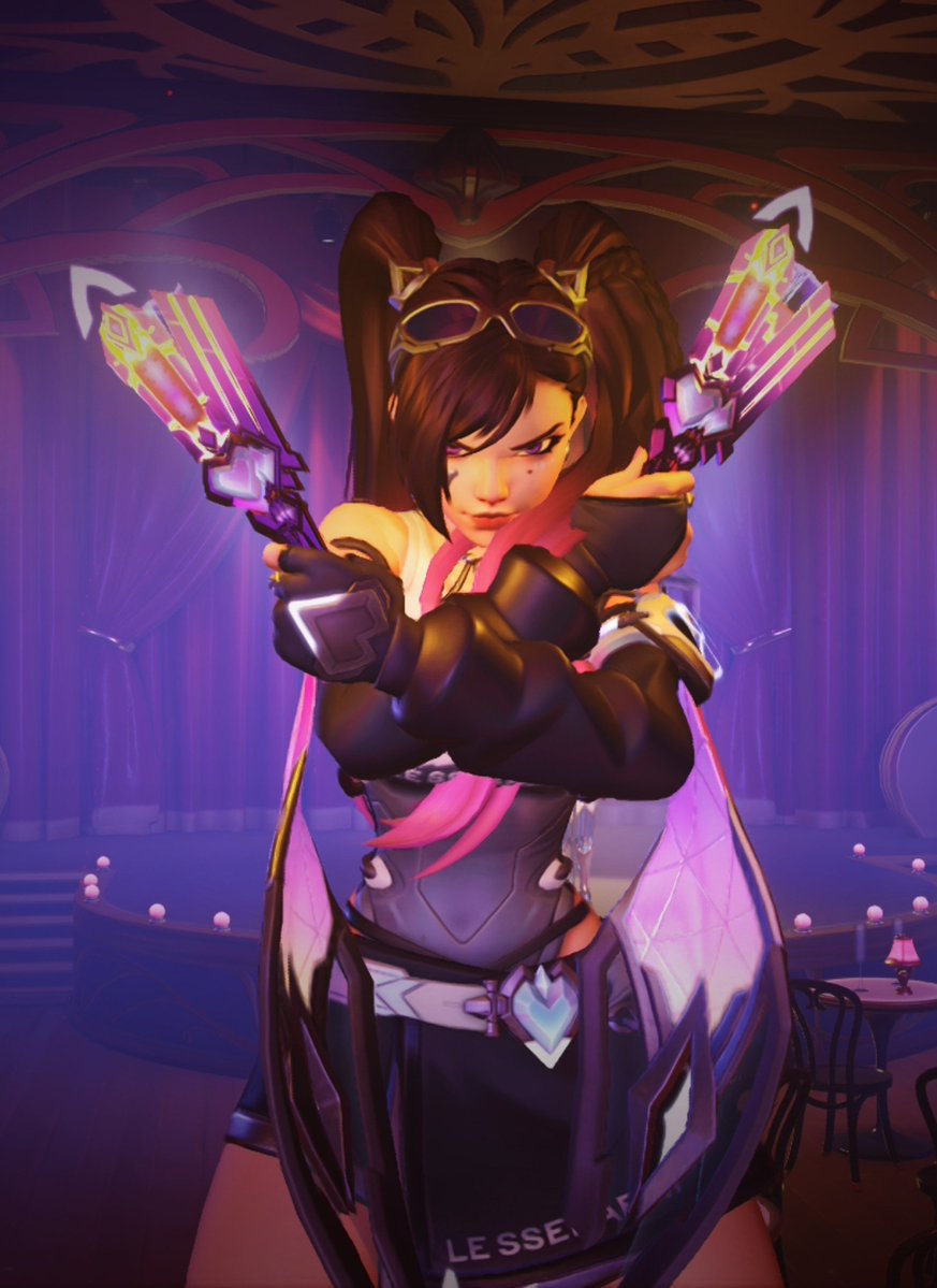 ZhuqueFans's tweet photo. This lighting is so pretty with this skin https://t.co/AzPoP87b1C