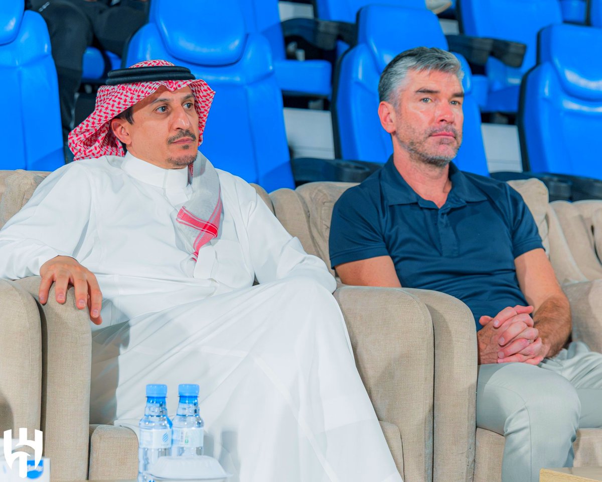 ra_ch_ed_'s tweet photo. 3️⃣ نقاط وأربعة أهداف 💙🔥😍 https://t.co/ciE1KW1njM