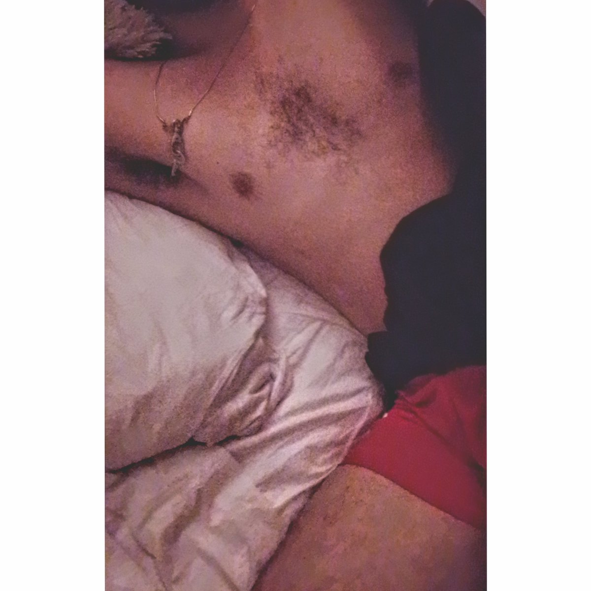 Rebeudzfr's tweet photo. #reneu #dz #france #bi #sundaynight #chill  #bifrance #gqy #toulouse https://t.co/nbRKvMbP0D