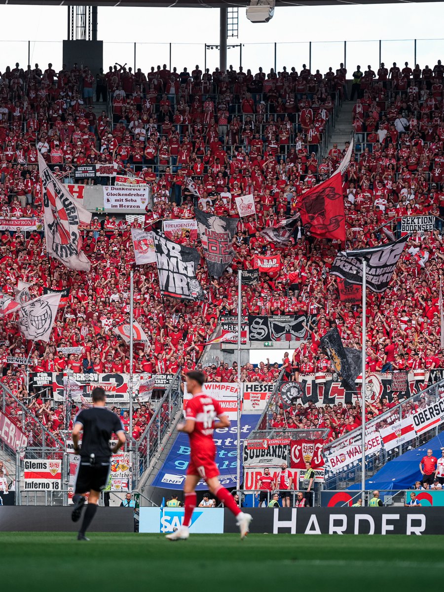 VfB_JP's tweet photo. 求めていた結果ではありませんでした🙄
それでも最後の1秒まで共に戦ってくれたファン・サポーターの皆さんに深く感謝します🫶
いつも熱いご声援をありがとうございます!🙏⚪️🔴
#VfB | #TSGVfB | 2-1 https://t.co/edWWWpYIqb