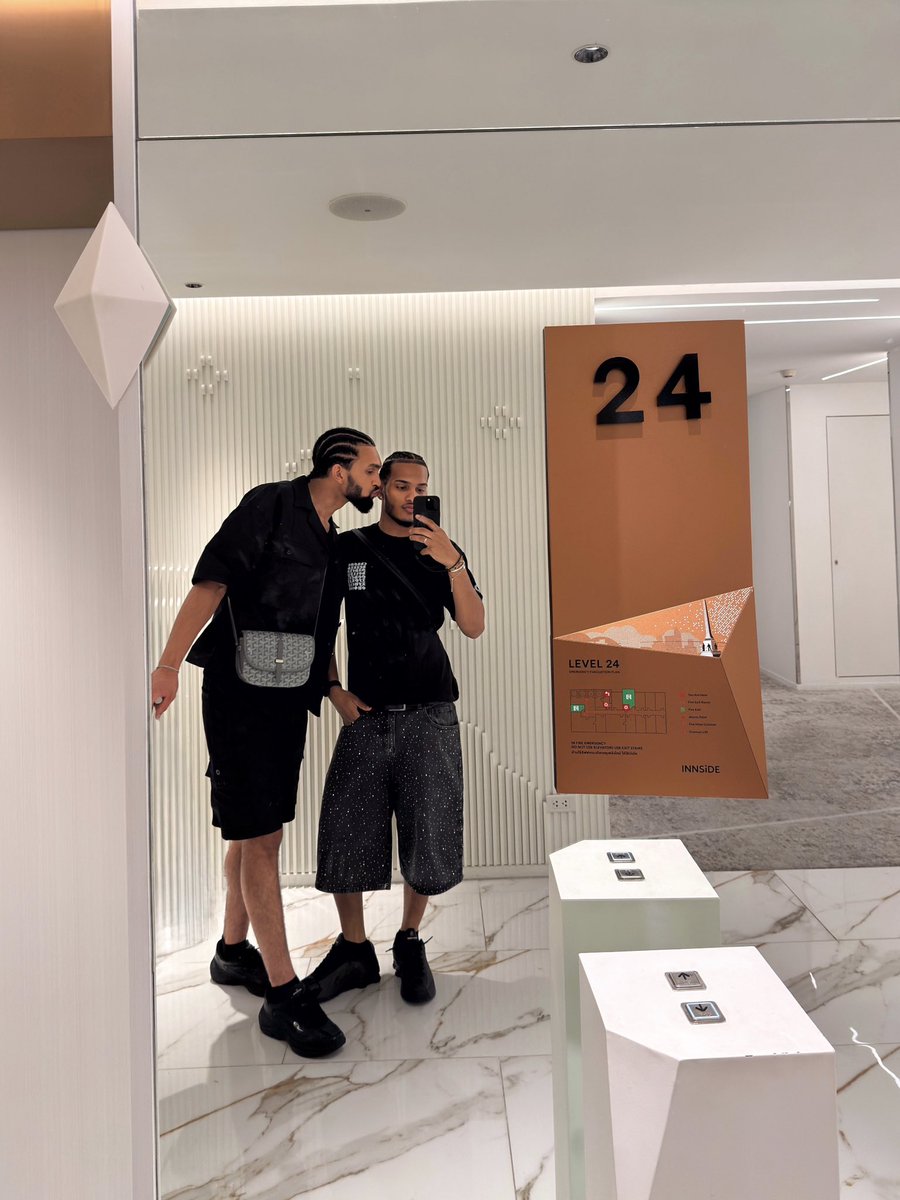 Jusaintx's tweet photo. 😅 https://t.co/c1g08AqZC0