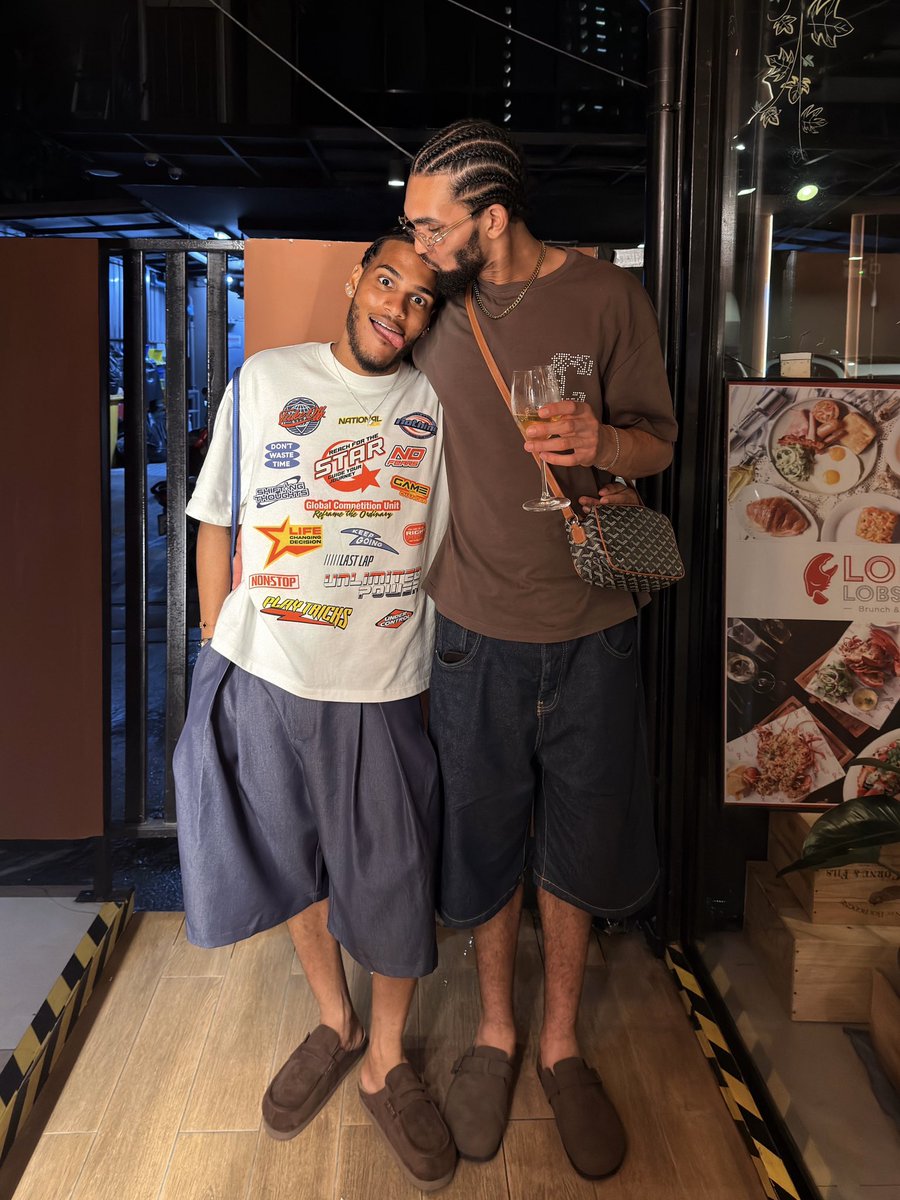 Jusaintx's tweet photo. 😅 https://t.co/c1g08AqZC0