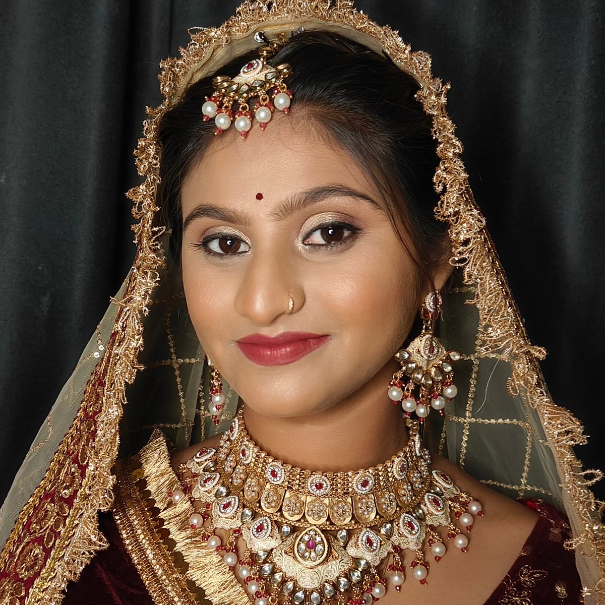 PATRICIAVELLASC's tweet photo. @akshara_makeup_acedmy
Bride @patelnima597 https://t.co/r6LQzCrmr7