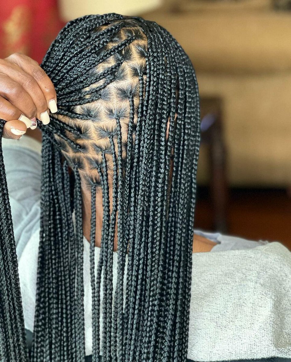bor_cleber's tweet photo. Which braid style deserves a $40 off coupon. Comment 1 2 3 or 4. Winners announced in comments. https://t.co/ewastxWK5s