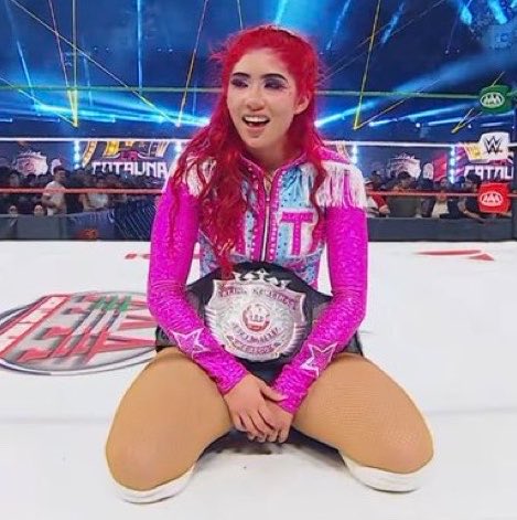 WrestlePurists's tweet photo. LA CATALINA VS. ROXANNE PEREZ FOR THE AAA REINA DE REINAS CHAMPIONSHIP AT WORLDS COLLIDE!!!

#AAATriplemania https://t.co/TuZtxErE8Y