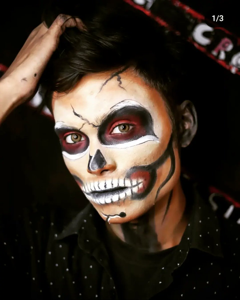 PiaSabanbdg's tweet photo. Halloween makeup....... # https://t.co/W8MNoxwGKm