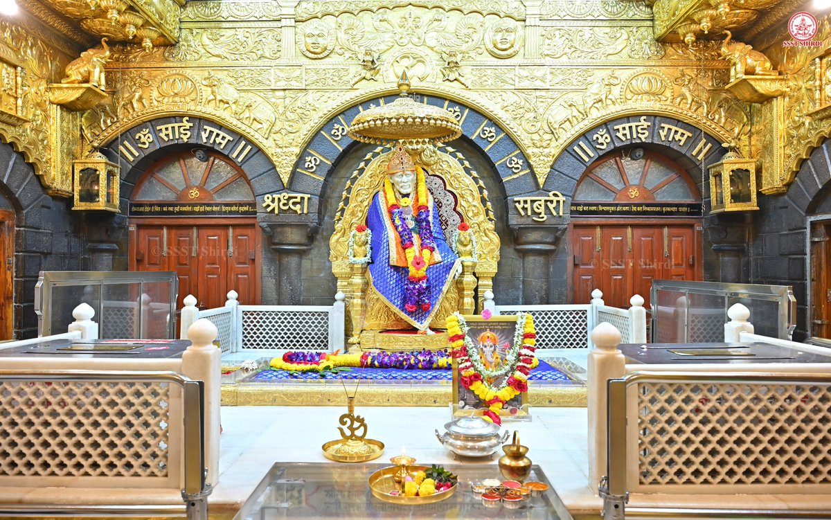 Gottipati4546's tweet photo. *!! ॐ साई राम !!*
*श्री साईबाबा संस्थान विश्वस्त व्यवस्था,शिर्डी*
*!! ॐ Sai Ram !!*
*Shri Saibaba Sansthan Trust, Shirdi*
≈≈≈≈≈≈≈≈≈≈≈≈≈≈≈≈≈ 
*आरती :-शिर���डी माझे पंढरपुर*
*सोमवार १४ सप्टेंबर २०२६*  
*Aarti :-Shirdi Majhe Pandharpur*
*Monday 14 September 2026* https://t.co/xhhW04THhj
