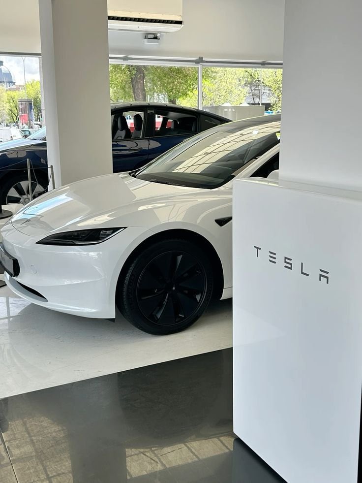 ERM_Tesla007's tweet photo. Tesla https://t.co/LuOvuVCudY