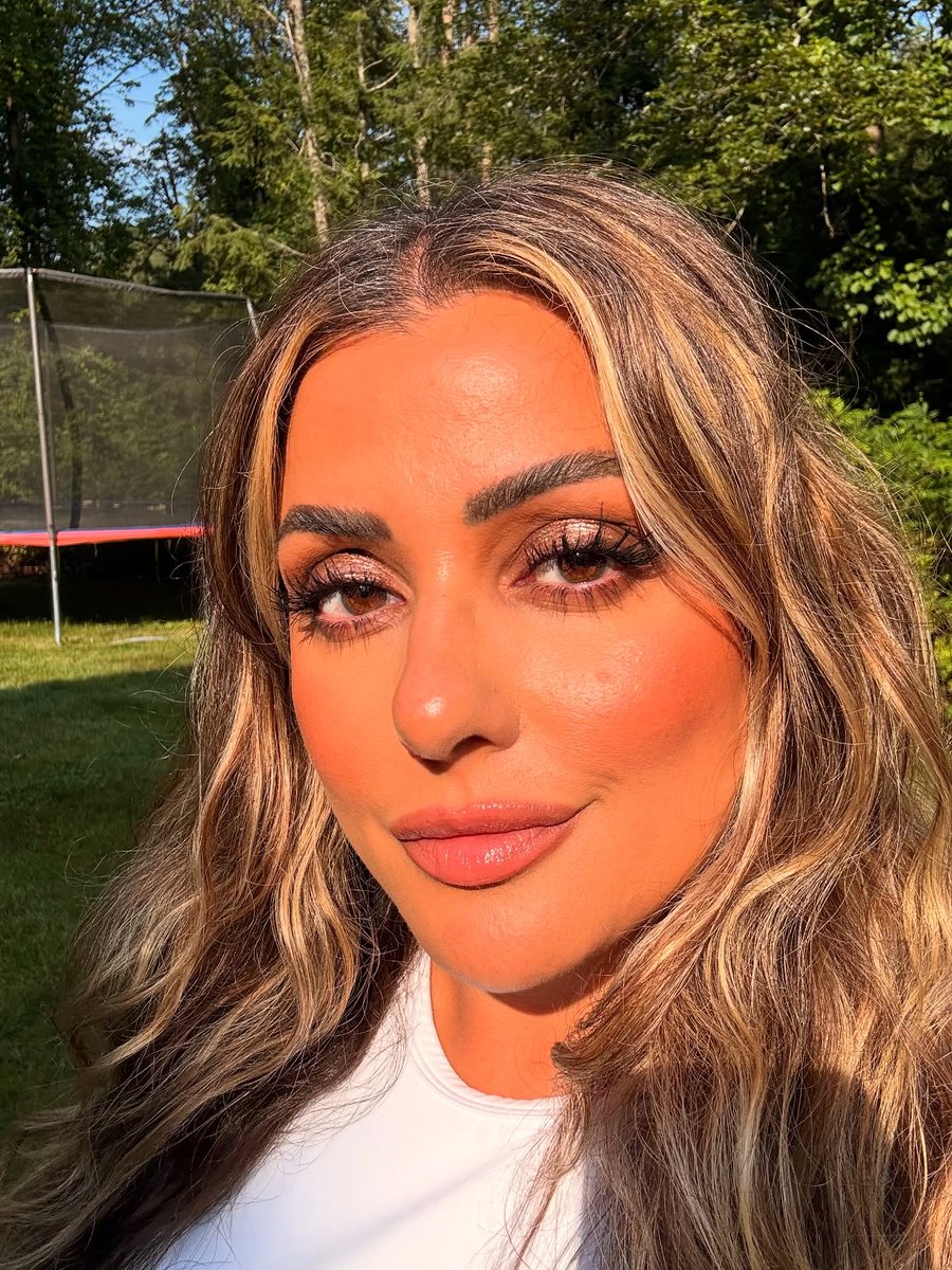 SulemaLarence's tweet photo. Today’s Glam! Thanks to @danessamyricksbeauty @kulfi. beauty https://t.co/My0cZGJBYN