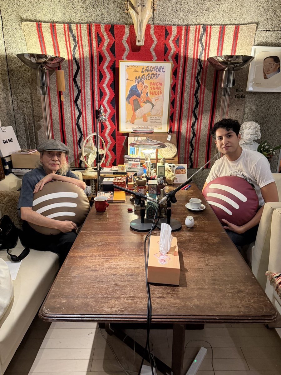 SpotifyJP's tweet photo. トーク＋音楽が一緒になった
聴くドキュメンタリー
【細野晴臣: ArtistCHRONICLE】第2回公開！
⠀
細野晴臣とkemioが
アルバム "Yours Sincerely" を深堀り🗣️
⠀
聴きながら第3回もお楽しみに👇
https://t.co/imHX72MypN
⠀
@hosonoharuomi_
@mmkemio https://t.co/Gqs9pvWMC9