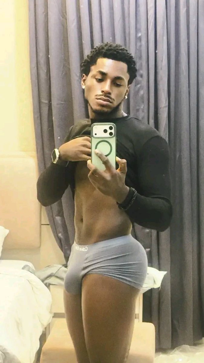 Big_Josh5's tweet photo. This guy is really blessed 🥹💦 https://t.co/56uzy0lDqz