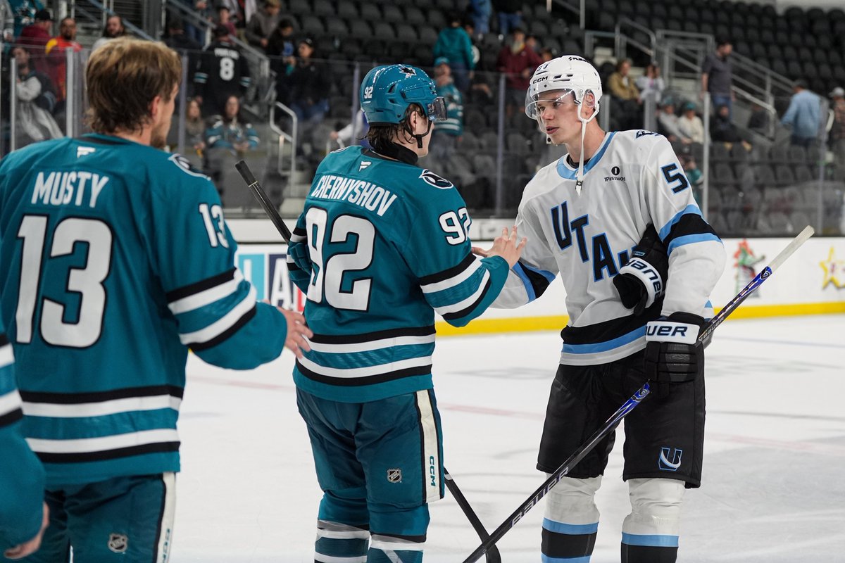 SanJoseSharks's tweet photo. Another undefeated Rookie Faceoff for your San Jose Sharks ‼️

#TurnItAllTeal https://t.co/CVgB9SXZmN