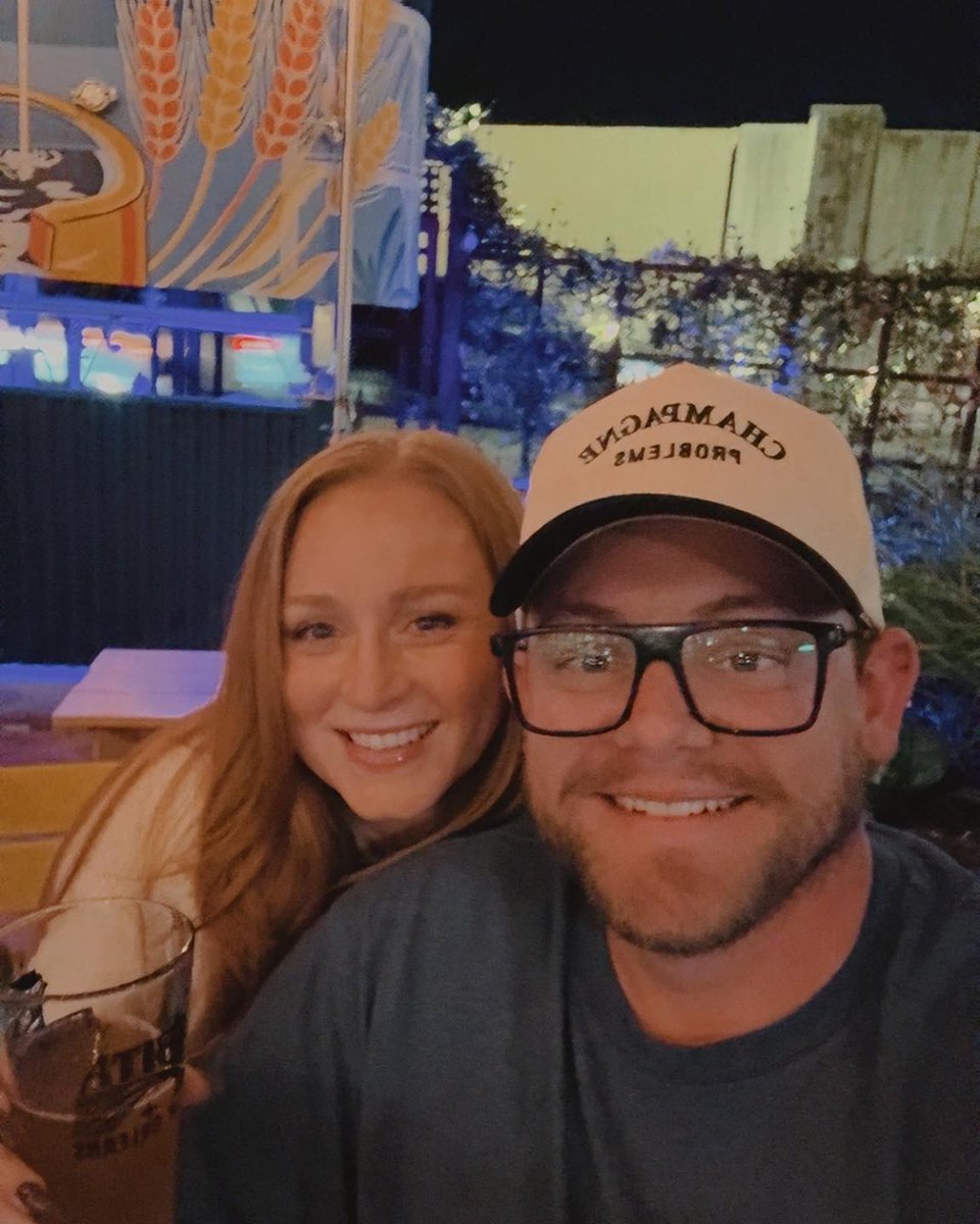 chicaemo5's tweet photo. I know it’s late, but I had to say Happy Birthday to my best friend before bed. I love you Angela. You keep getting better with age. An absolute fine wine. https://t.co/vHugMsZP07