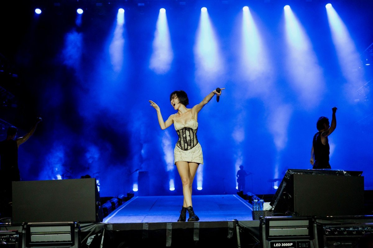 HwasaGlobal's tweet photo. "I want to meet even more fans around the world who want to see me in the future."

#Hwasa #화사 #RockinRio2026 #HWASAnoRockinRio https://t.co/TCVNUIClF9