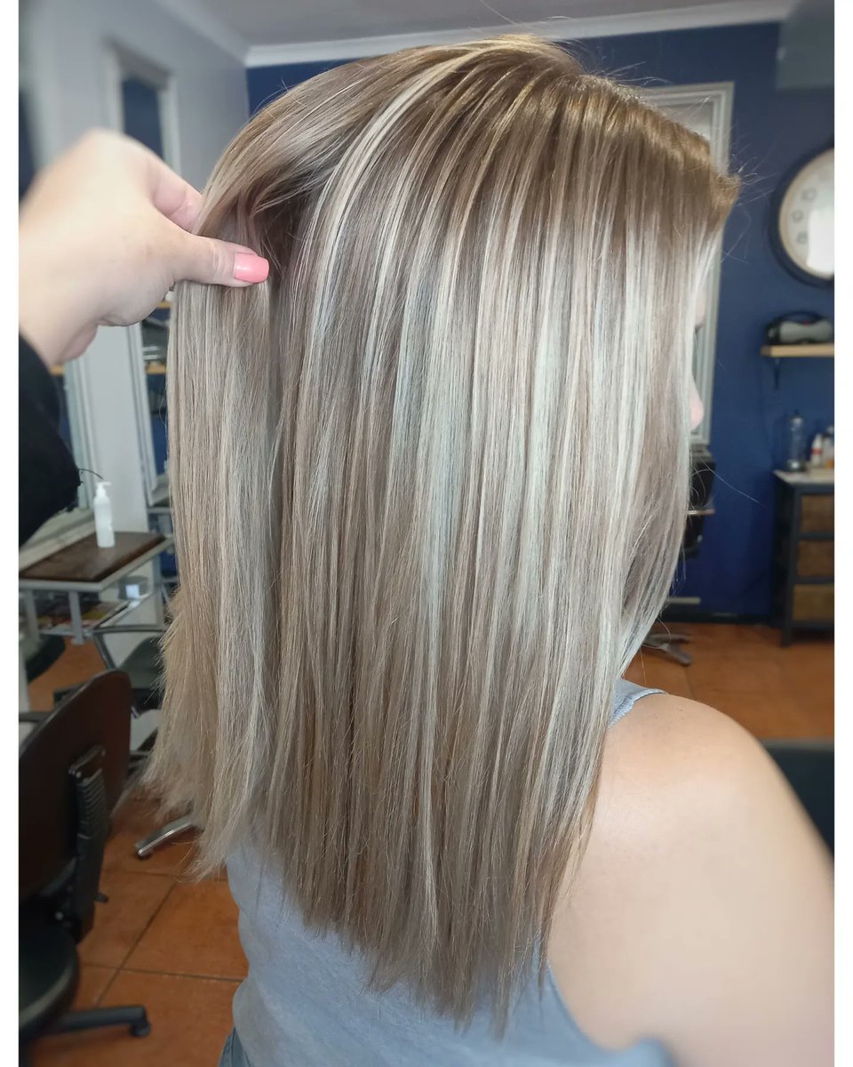DirkSfatcuto's tweet photo. Do you want a lower maintenance blonde? Consider a root shadow with your highlight service. You still get the bright, light from highlights, but with a shadow effect to help with the maintenance and makes the regrowth appear softer. https://t.co/D45ZxBIWf7