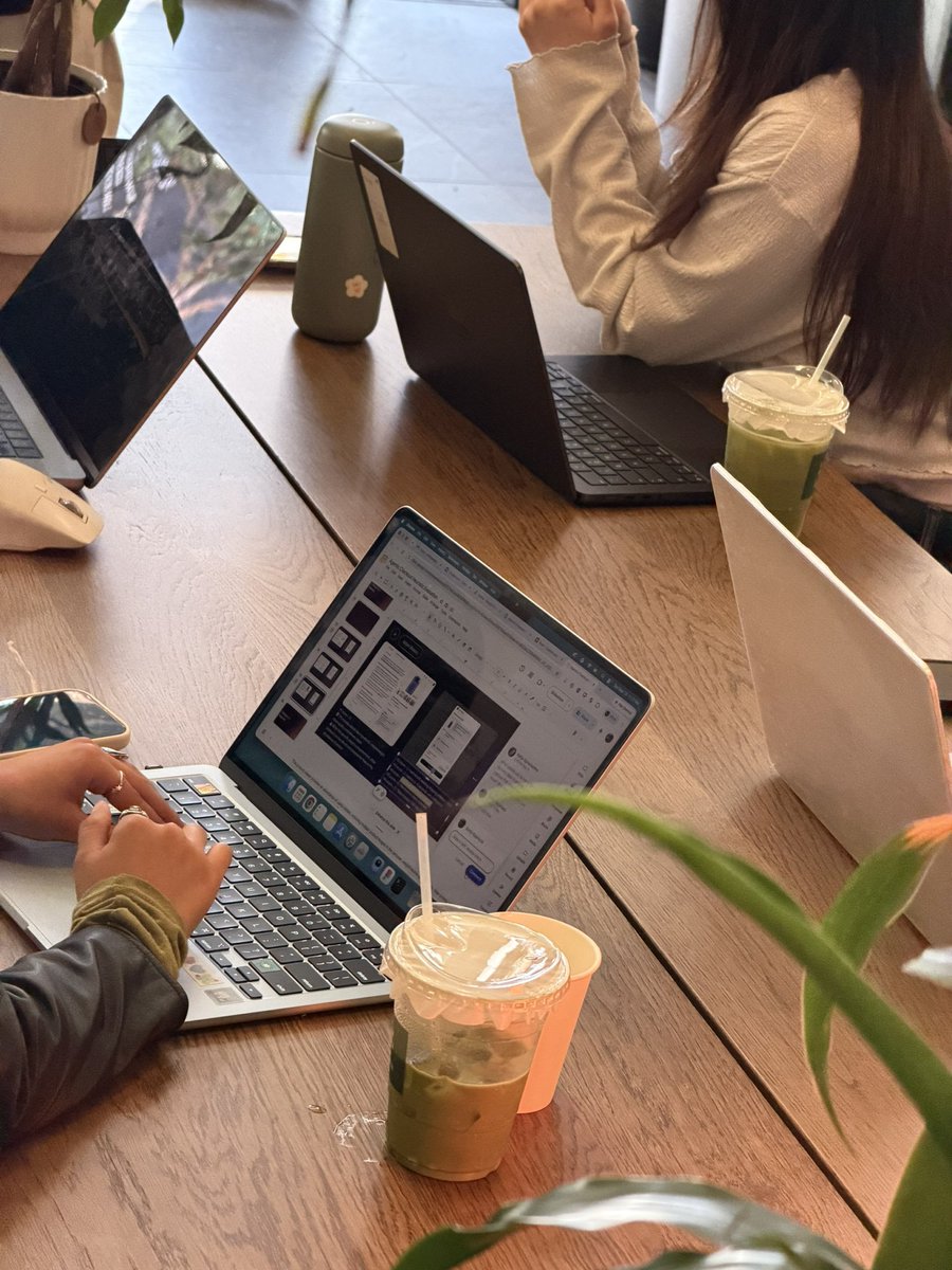 sigmagirlgrind's tweet photo. how to peak in sf: 
design x coworking x tadaima https://t.co/UMH25NwIS2