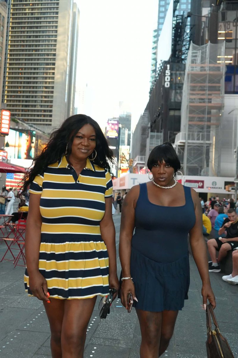 niasplaypen's tweet photo. Time Square 🗽 https://t.co/1A95C69YlY